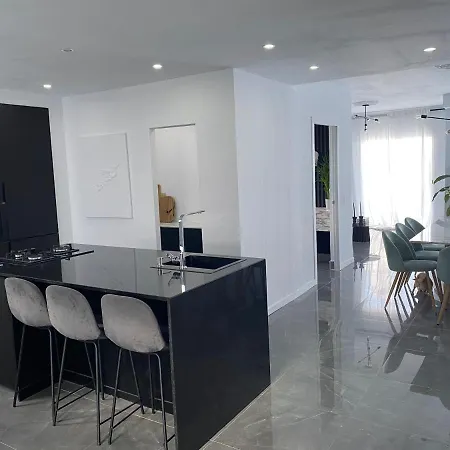 Вилла Tahiche *